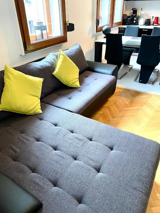 Budapest Heart By Gozsdu Apartment 0*,  Hungary