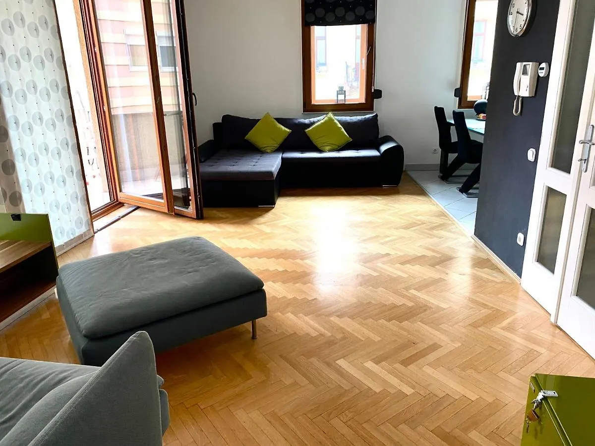 Budapest Heart By Gozsdu Apartment